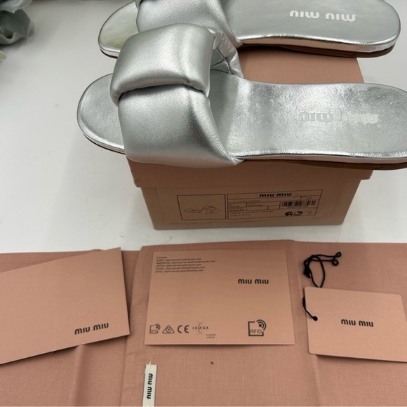 Women Miu Miu metallic slide sandal size 37 made in Italy, silver - Picture 8 of 10